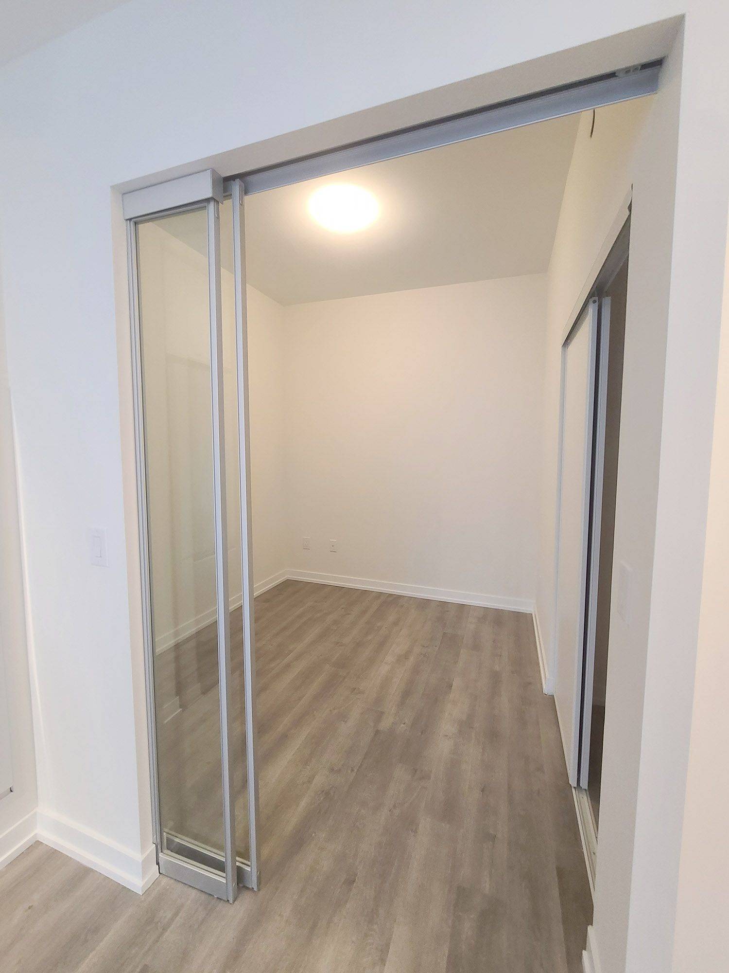 Toronto W02, ON M6N 1K8,2300 St.Clair AVE W #612
