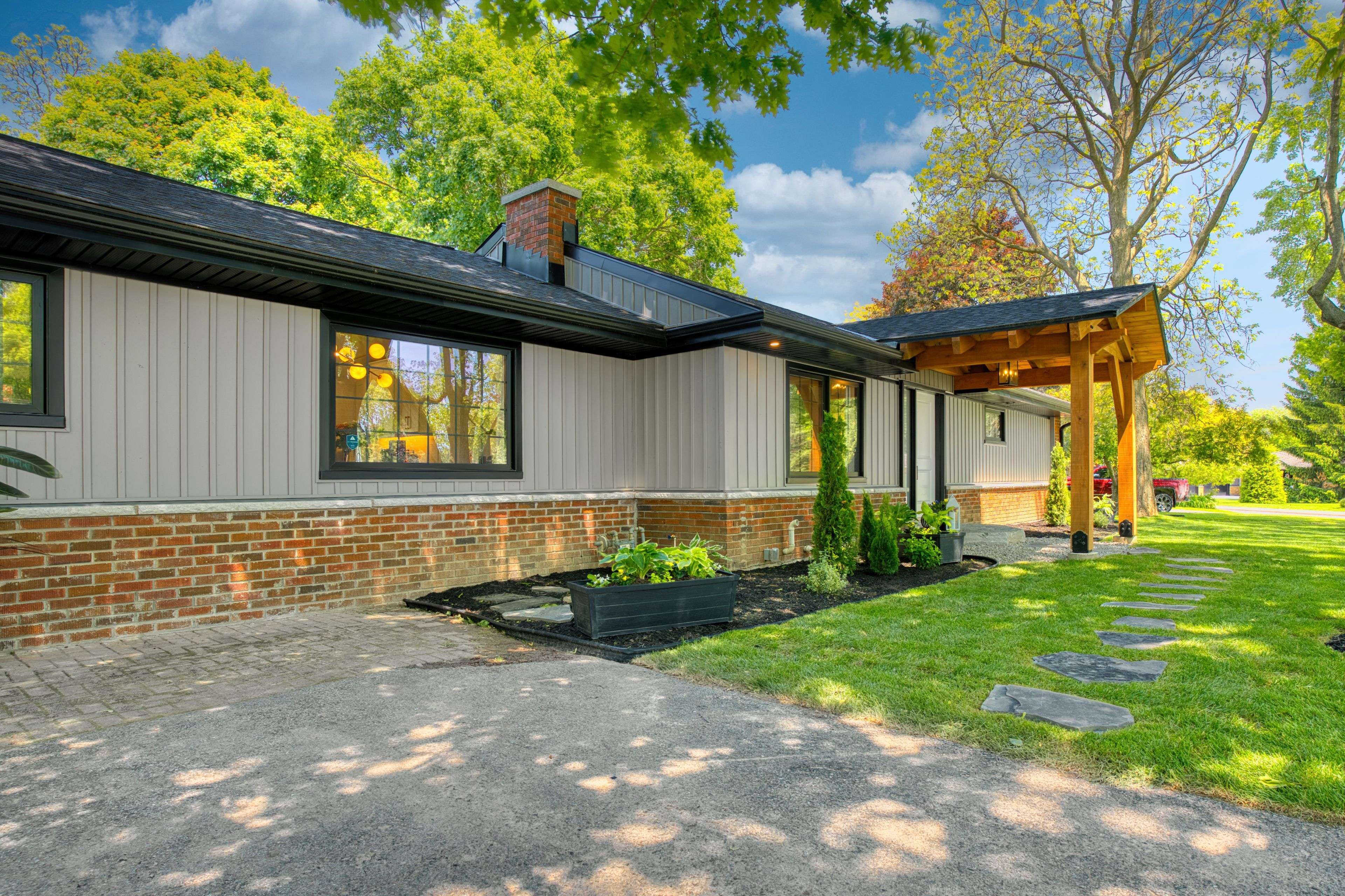 London North, ON N6H 2V2,793 Green LN