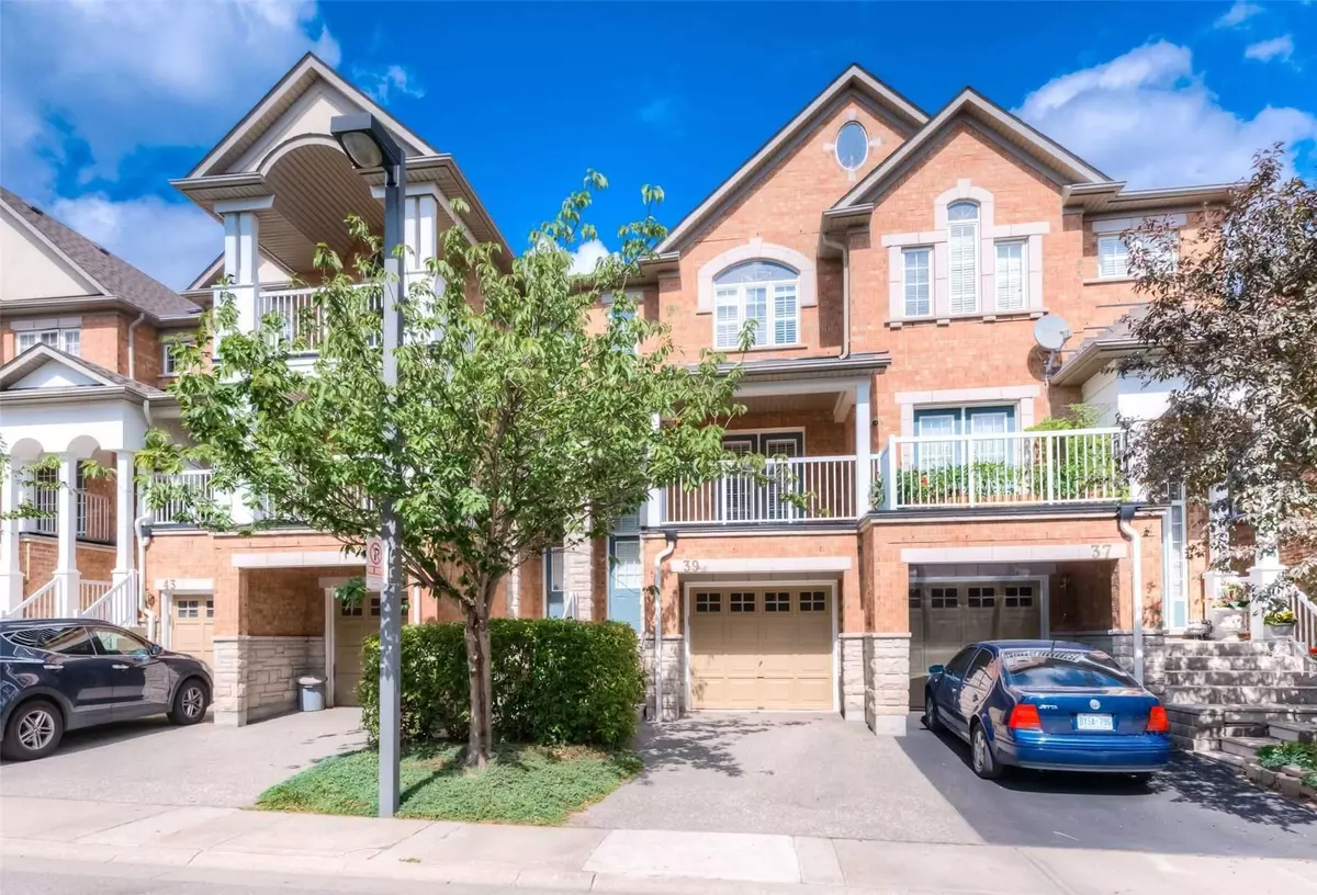 Mississauga, ON L5B 4K5,601 Shoreline DR #39