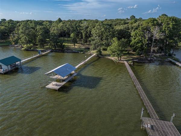 1457 Riverside Drive, West Tawakoni, TX 75474