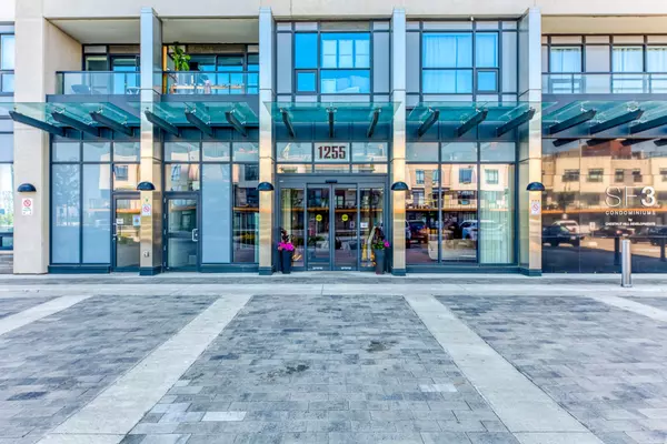 Pickering, ON L1W 0B5,1255 BAYLY ST #1504