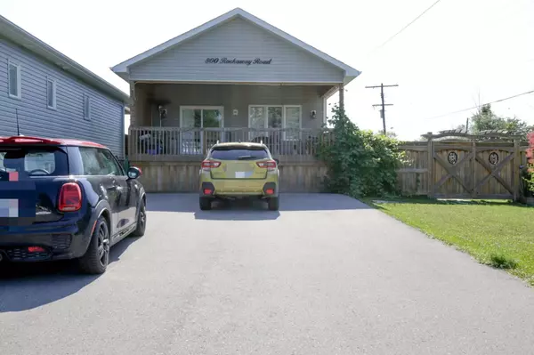 800 Rockaway RD, Georgina, ON L0E 1S0