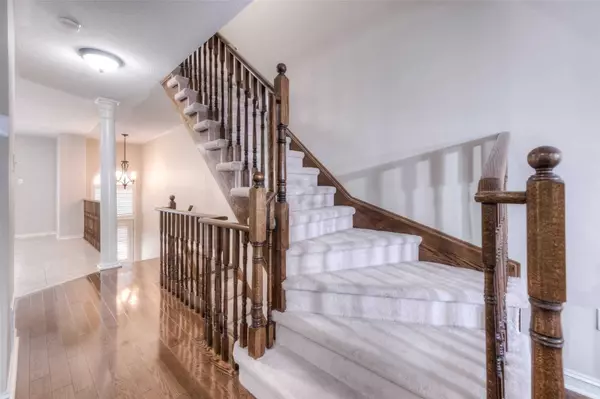 Mississauga, ON L5B 4K5,601 Shoreline DR #39