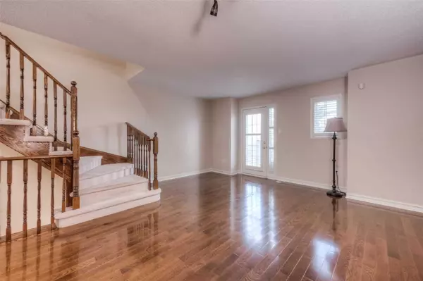 Mississauga, ON L5B 4K5,601 Shoreline DR #39