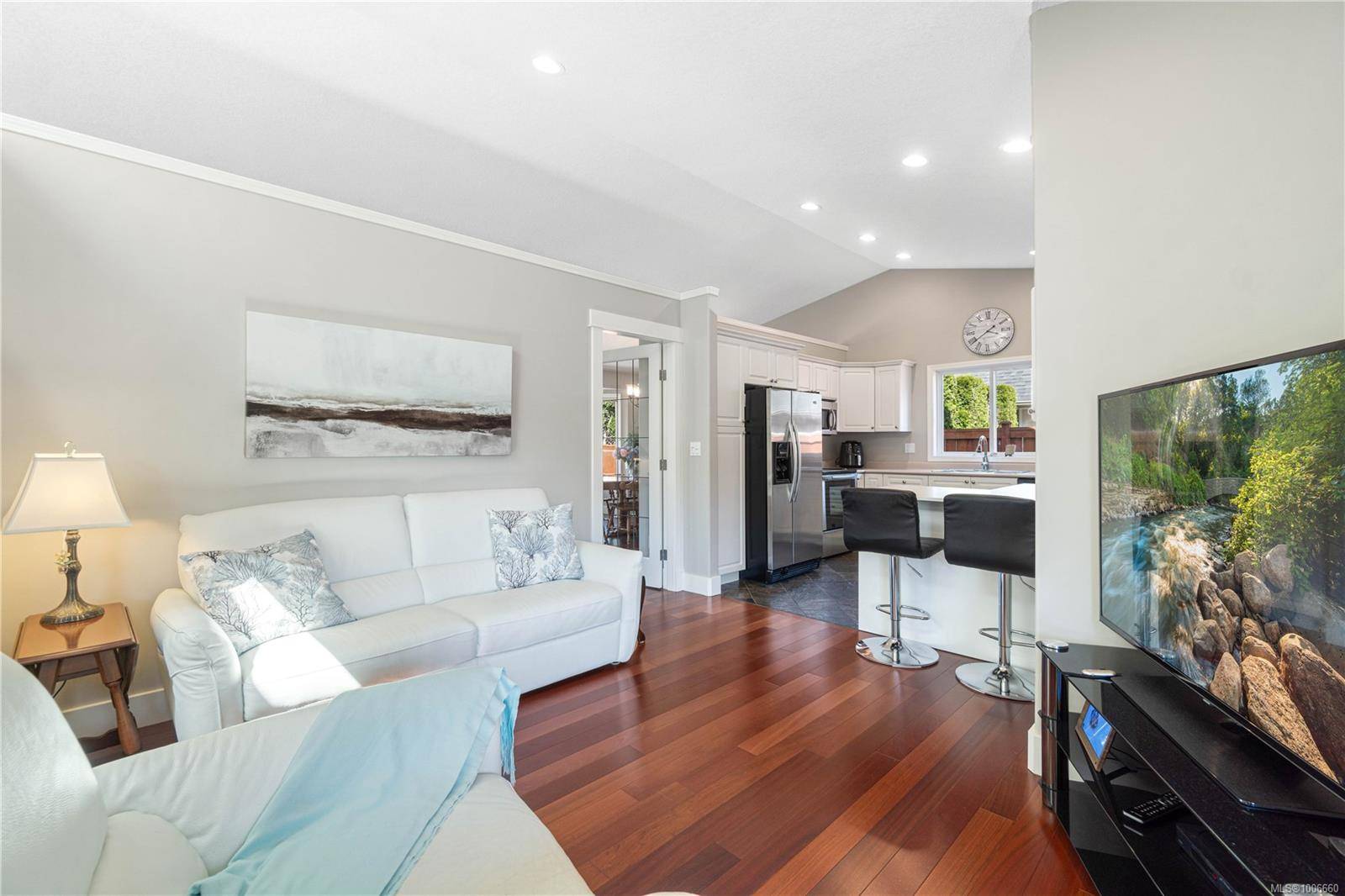 Qualicum Beach, BC V9K 2L5,467 Schley Pl