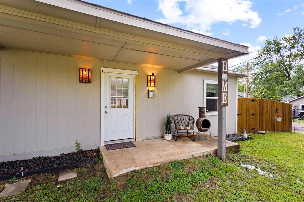 Bonham, TX 75418,221 Braz Street