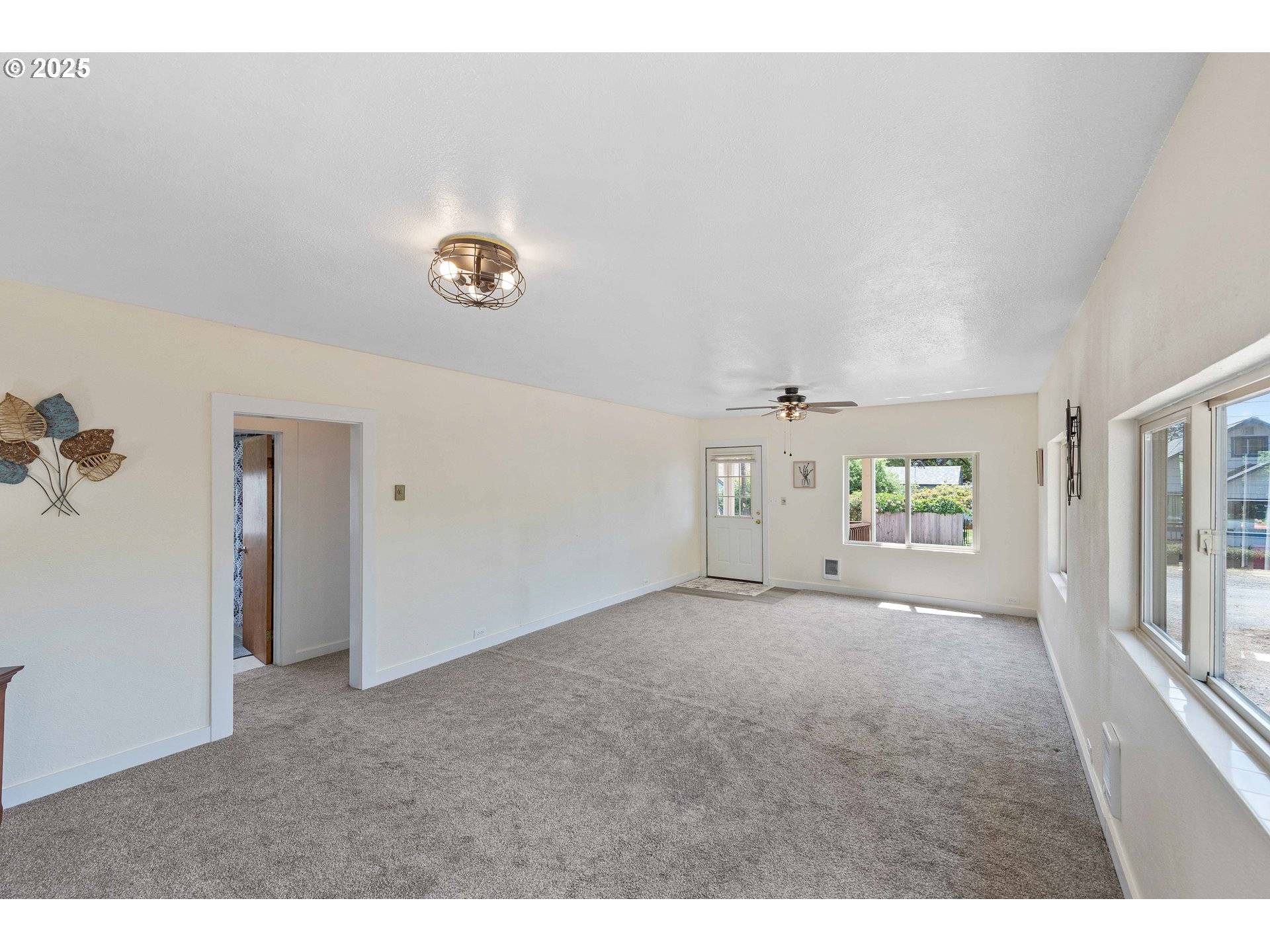 Coos Bay, OR 97420,93753 E MILL LN