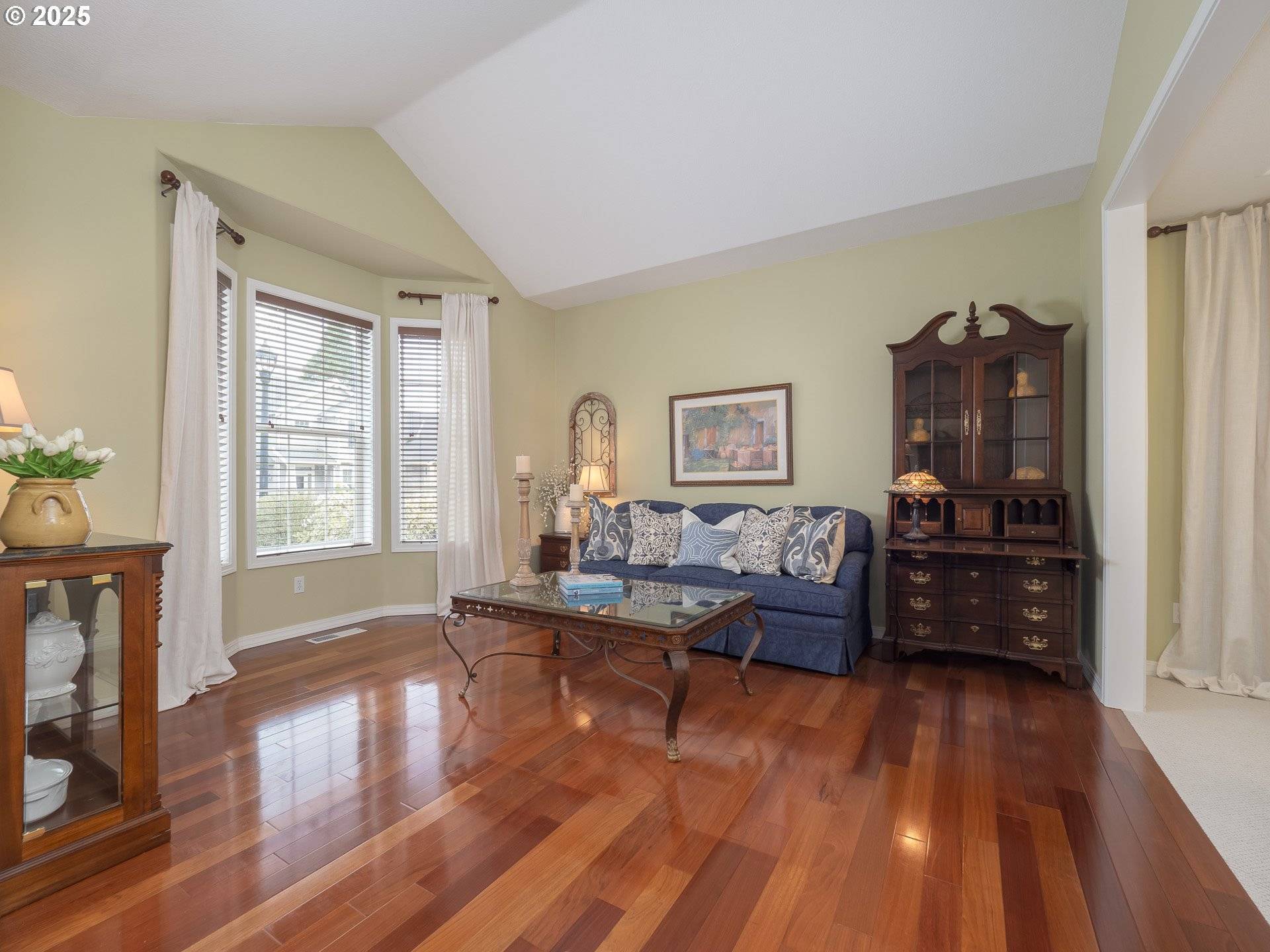 Newberg, OR 97132,4907 MASTERS DR