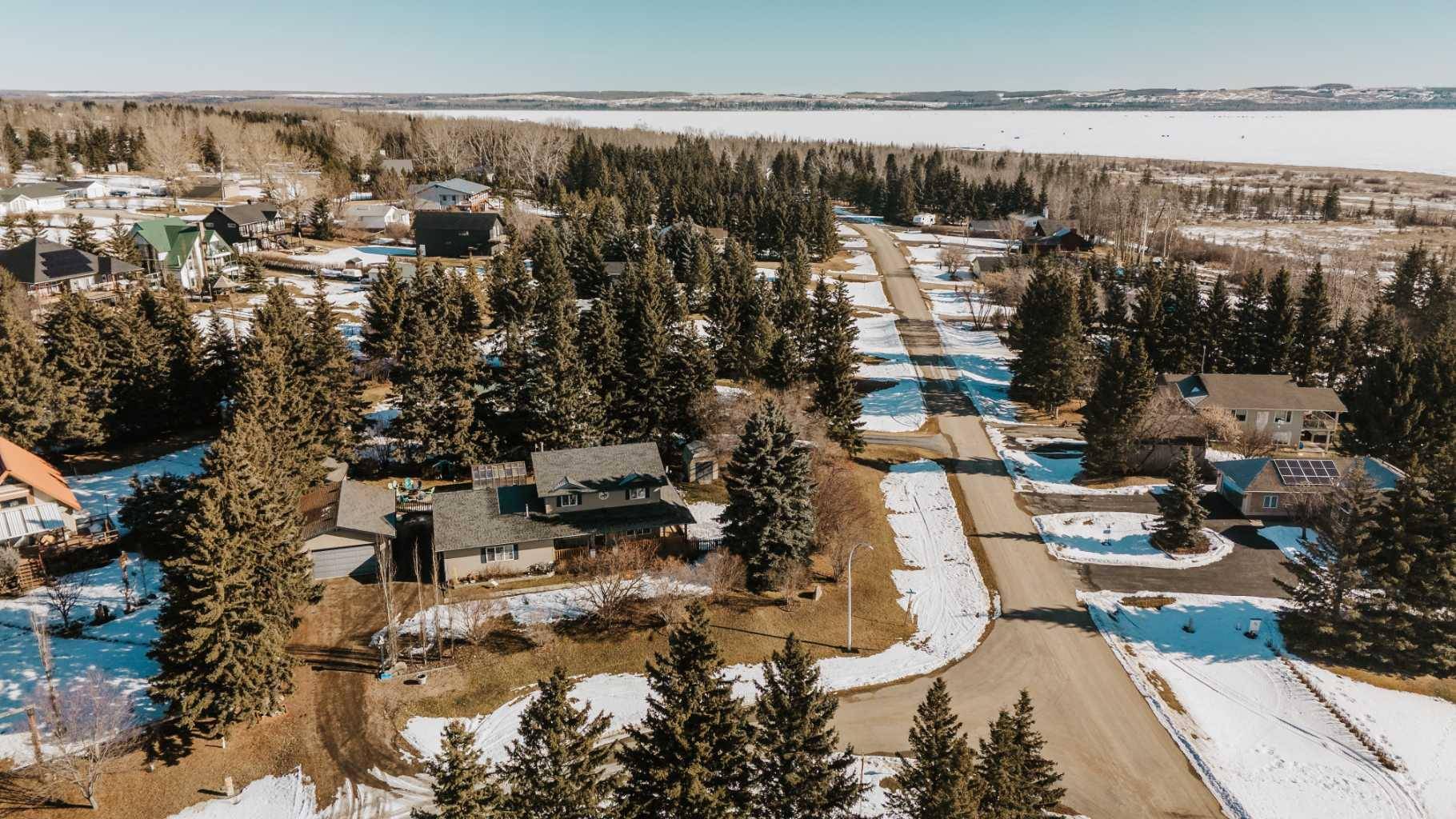 Rural Ponoka County, AB T0C 2J0,30 Lakeview Drive