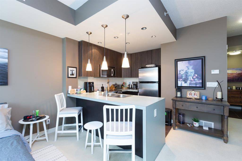 Calgary, AB T2R 0H1,788 12 AVE Southwest #609