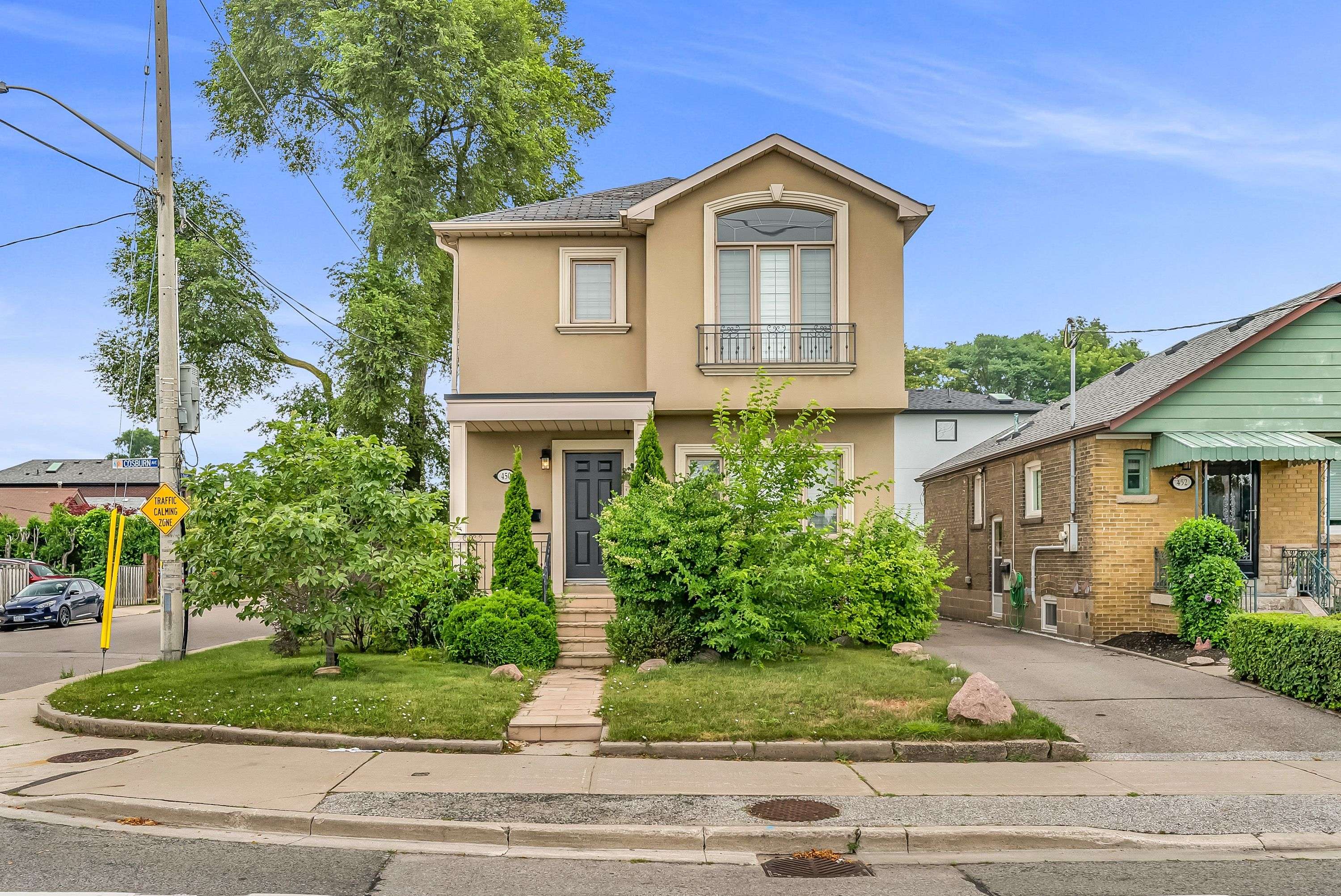 450 Cosburn AVE, Toronto E03, ON M4J 2N4