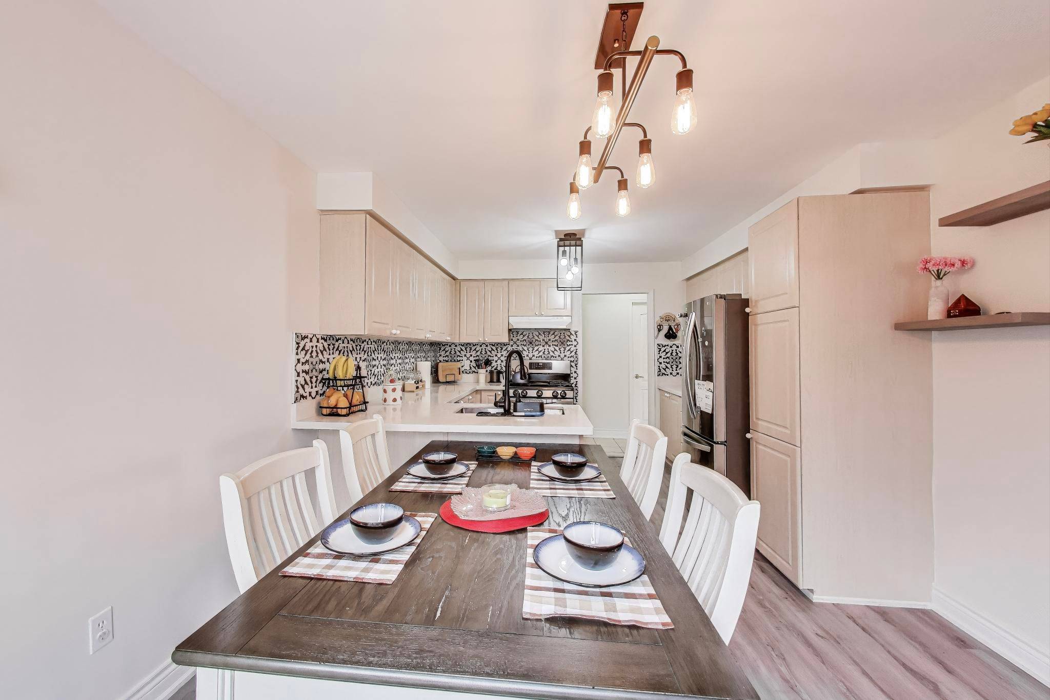 Whitby, ON L1M 2H8,16 Melina LN