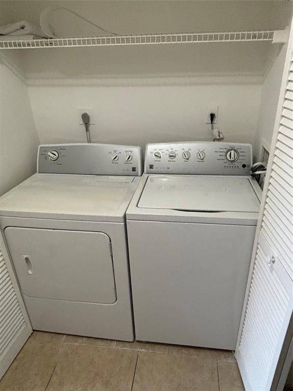 West Palm Beach, FL 33409,1733 Village Blvd #306
