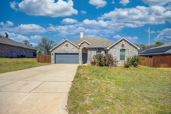 3704 Park Avenue, Forest Hill, TX 76140