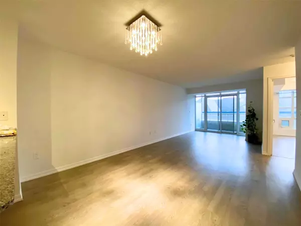 Toronto C01, ON M6K 3R4,85 East Liberty ST #401