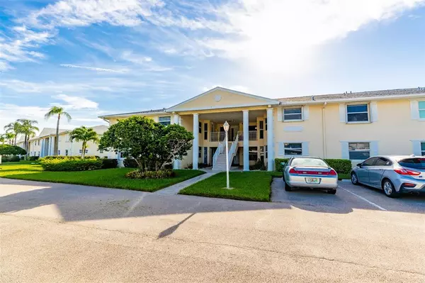 500 Grove Isle Cir #202, Vero Beach, FL 32962