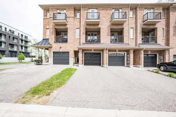 Markham, ON L6E 0R6,52 Orca DR