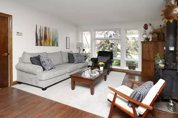 Oakville, ON L6H 1K9,167 Oliver PL
