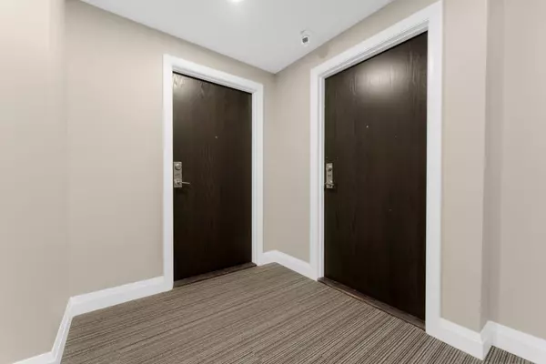 Niagara Falls, ON L2G 0A8,7711 Green Vista Gate #402