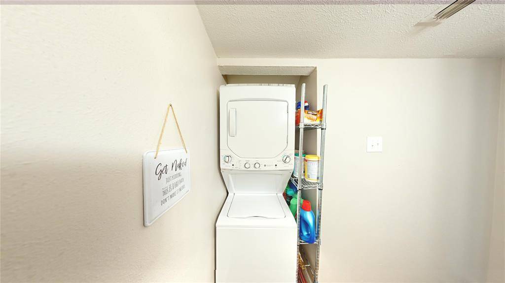 Denison, TX 75020,1905 W Morton Street #7