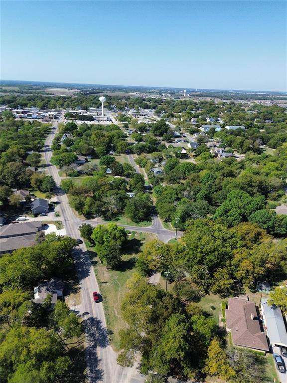 Van Alstyne, TX 75495,935 E Cooper Street