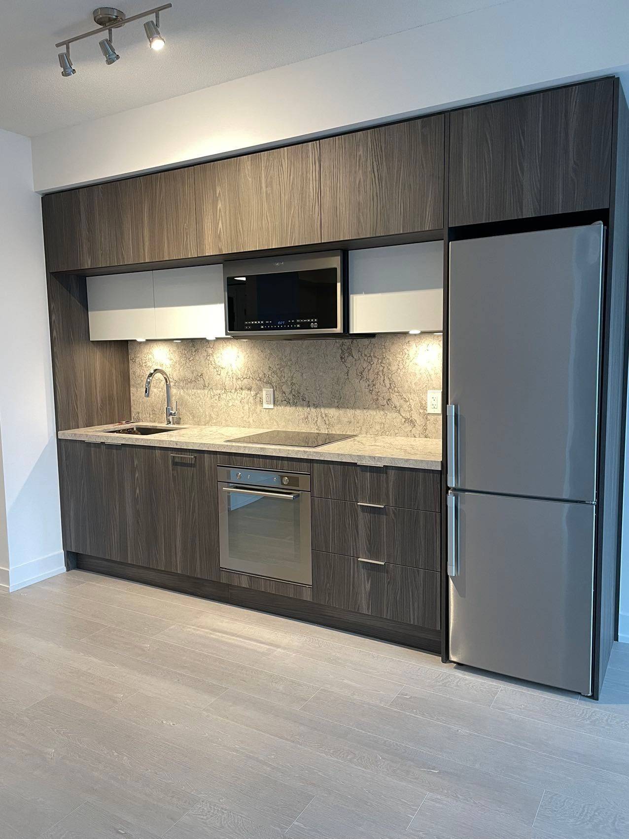 Toronto C15, ON M2J 0H6,25 Adra Grado WAY #1004