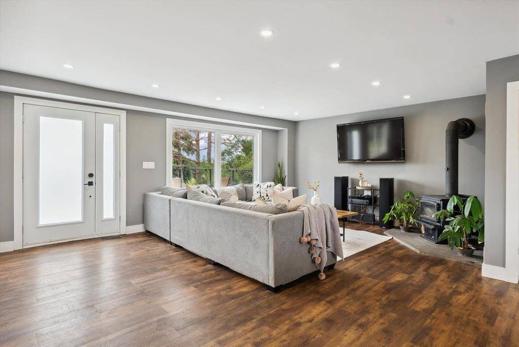 Scugog, ON L9L 1B3,11561 Russell RD