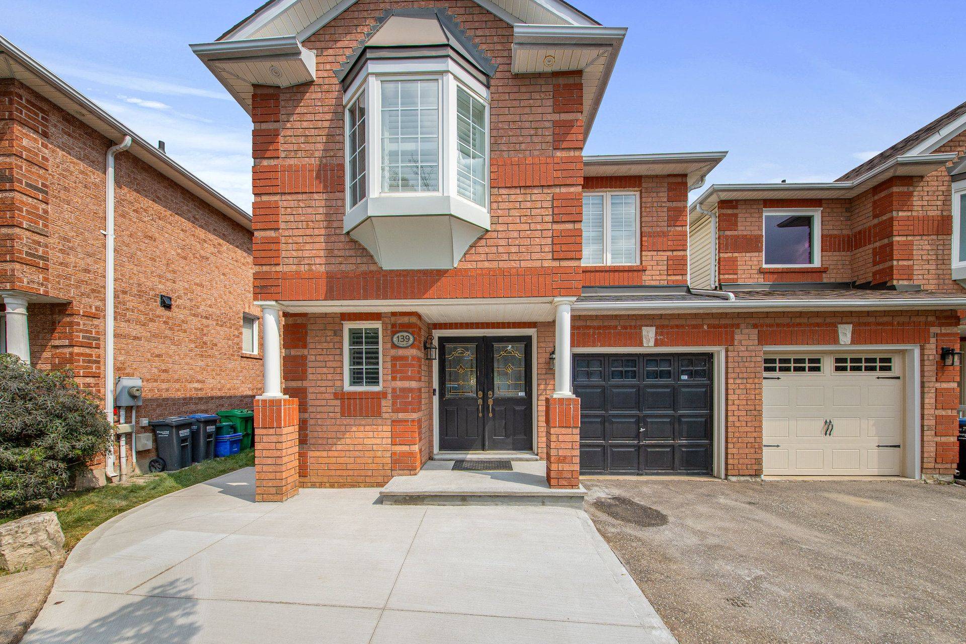Caledon, ON L7E 2C8,139 Hanton CRES