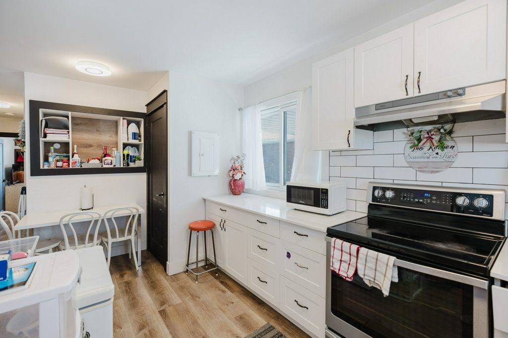 Hamilton, ON L8T 3V4,859 Upper Ottawa ST