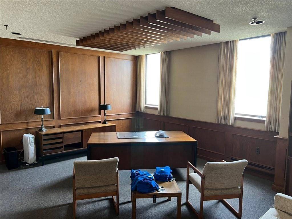 Norfolk, ON N3Y 4J7,390 SECOND AVE W #OFFICE