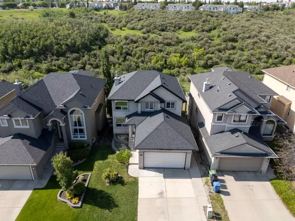Calgary, AB T3A 6J1,55 Edgeridge CIR NW