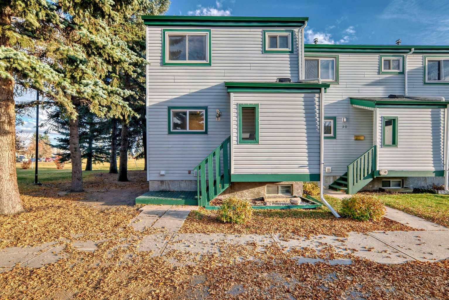 131 Templehill DR NE #19, Calgary, AB T1Y 4T1