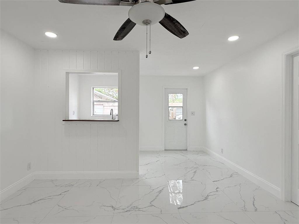 Hollywood, FL 33020,1850 Rodman St #3
