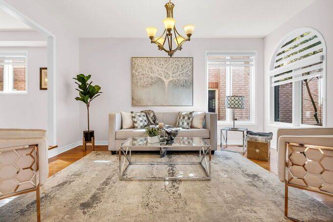 Mississauga, ON L5V 1T7,1466 Willowvale GDNS