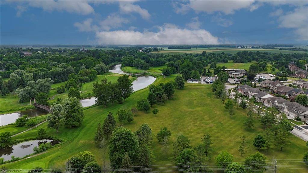 Woolwich, ON N0B 1N0,33 Golf Course Rd RD