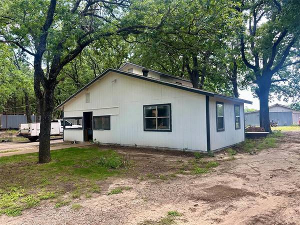 300 County Road 1005, Corsicana, TX 75110
