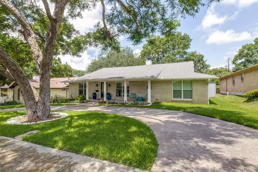 6811 Huff Trail, Dallas, TX 75214