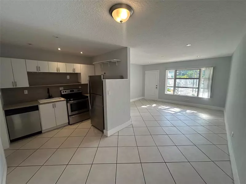 408 NE 7th Ave #7, Fort Lauderdale, FL 33301