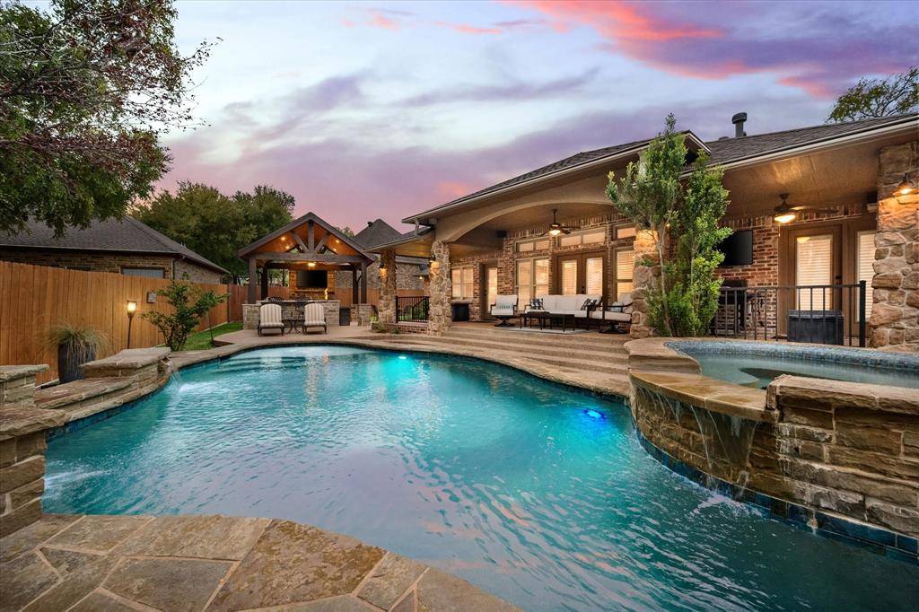 Fort Worth, TX 76179,8500 Waterfront Court