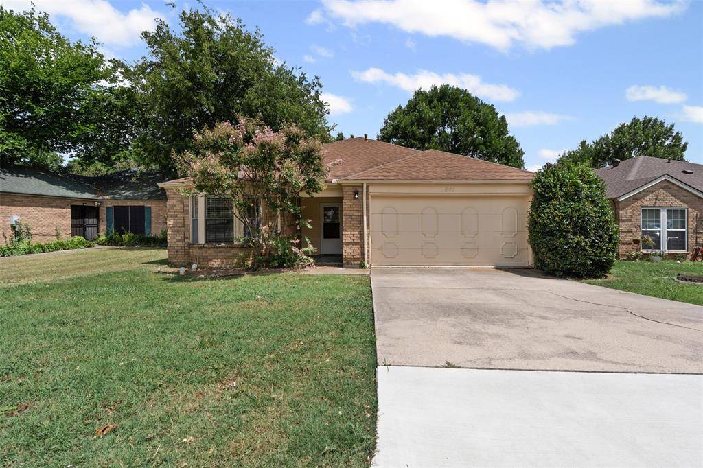 Grand Prairie, TX 75052,841 Country Club Place