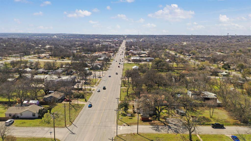 Weatherford, TX 76086,1513 N Main Street