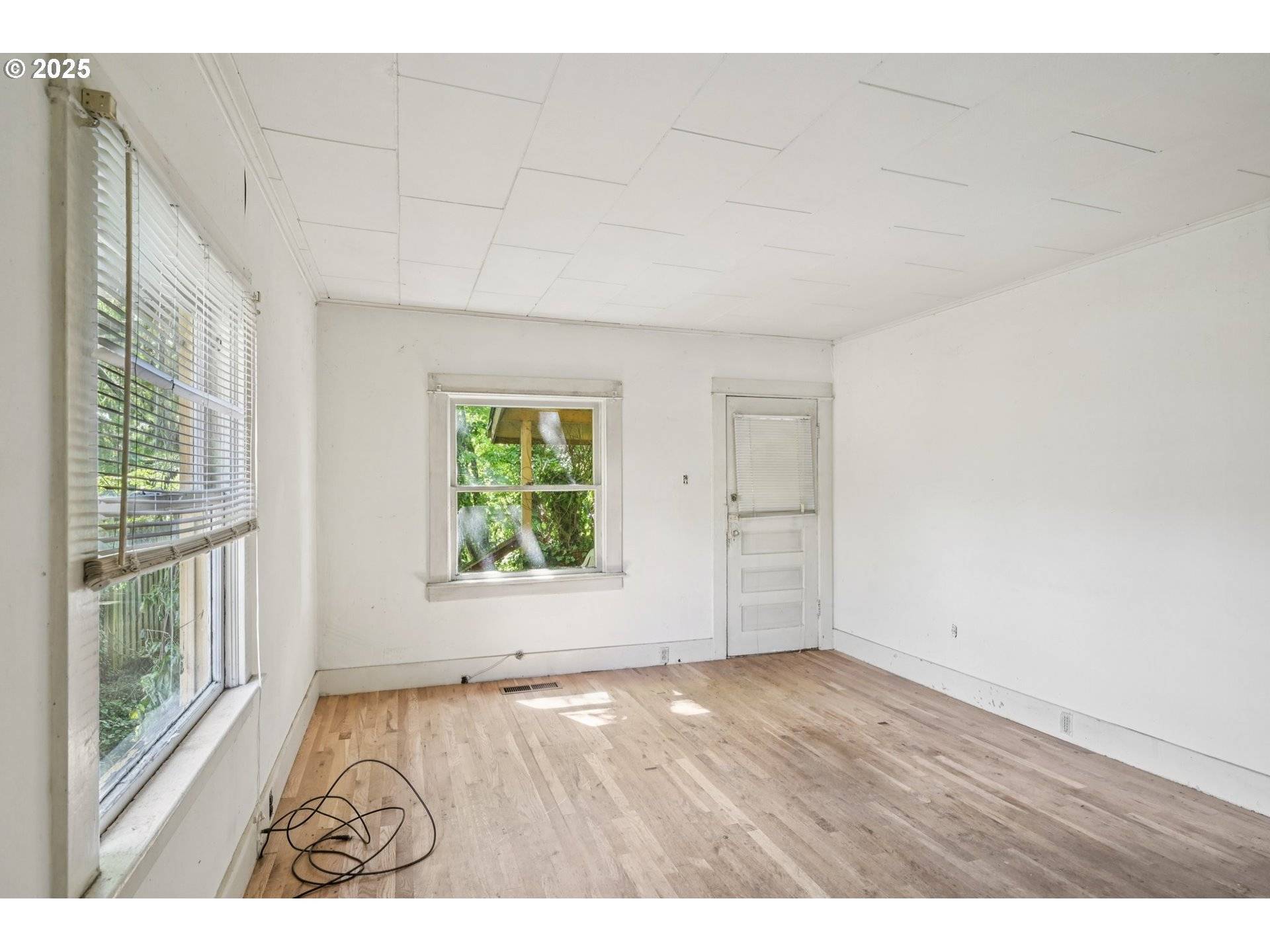 Portland, OR 97213,814 NE 67TH AVE