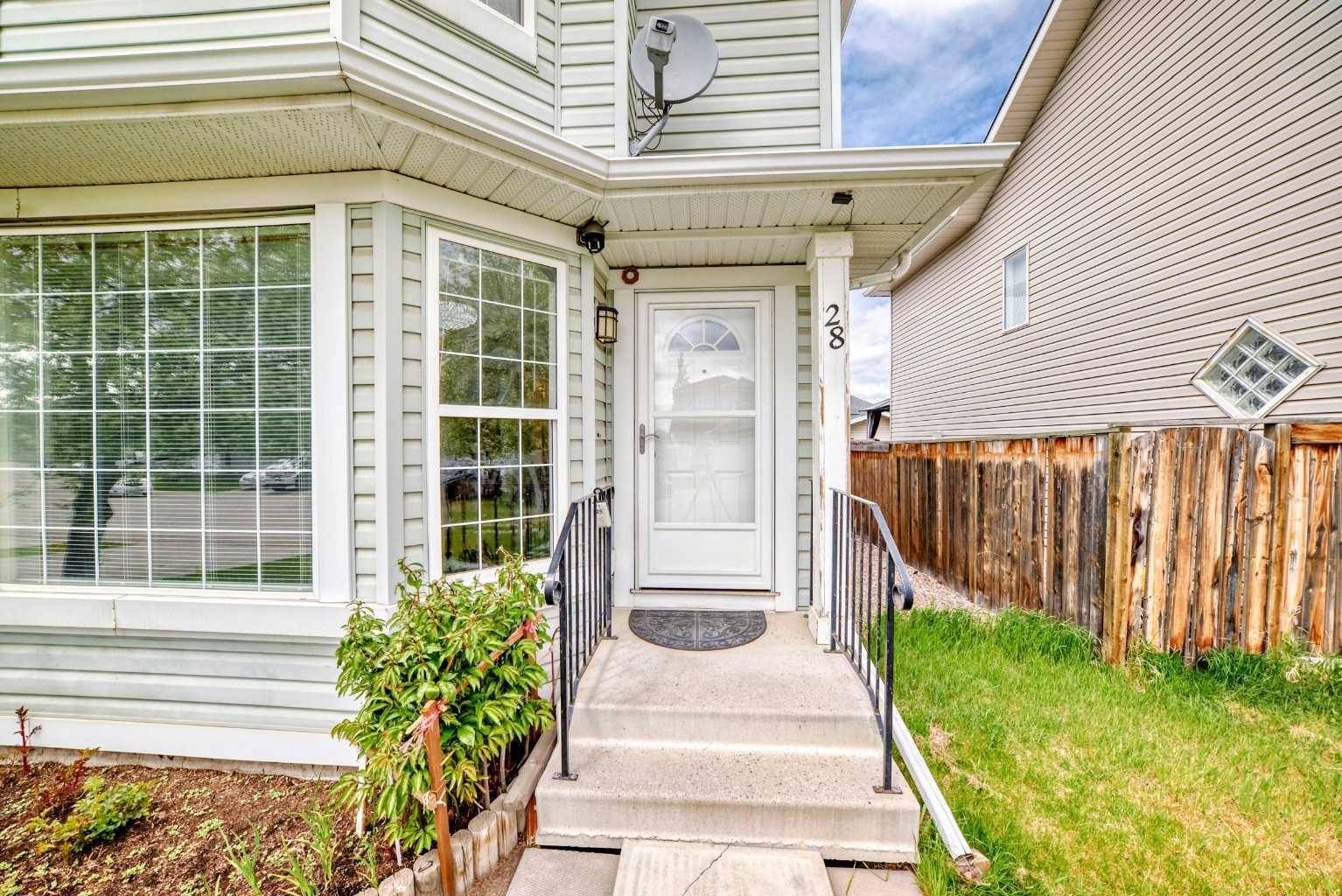Calgary, AB T3K5C7,28 Country Hills MNR Northwest