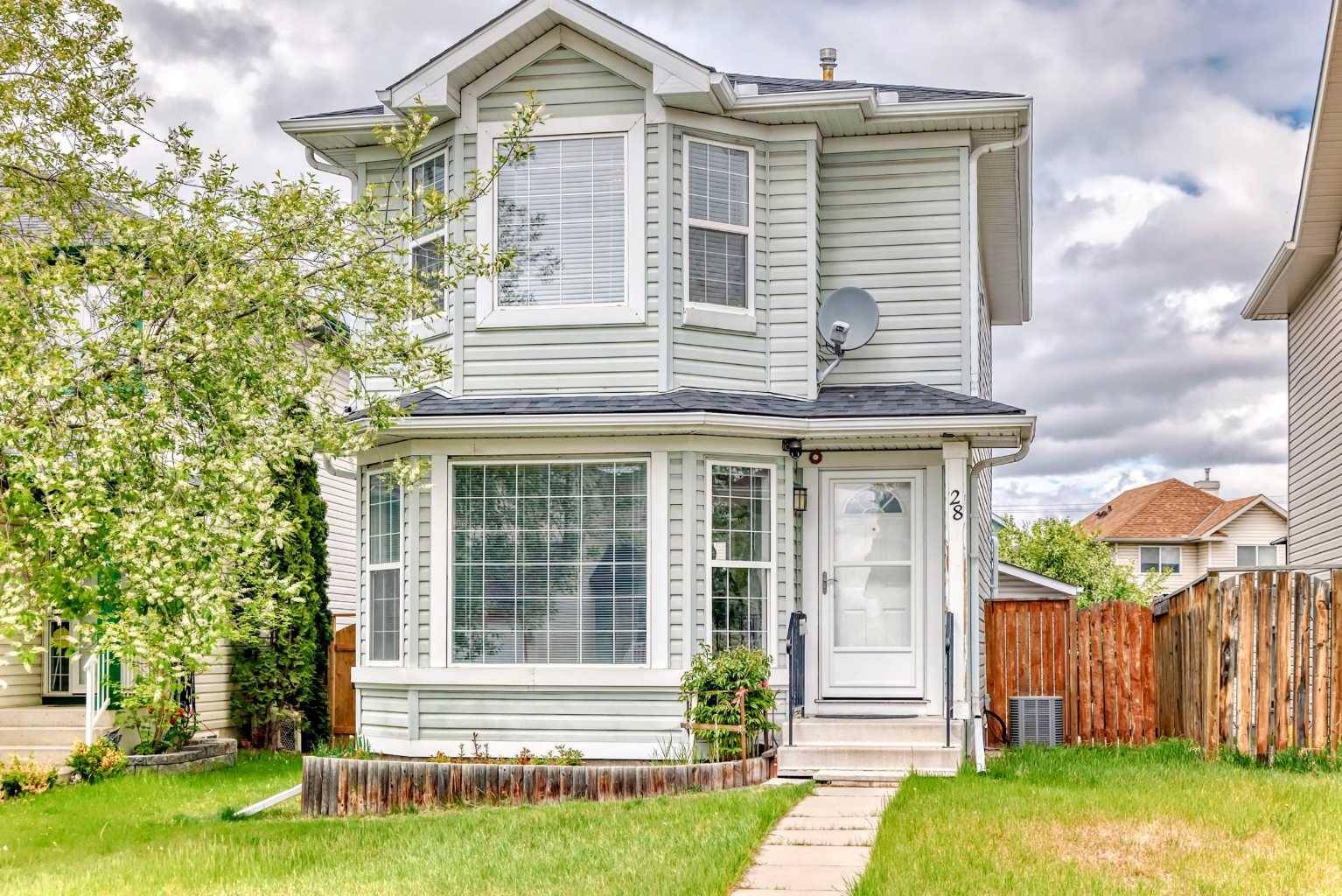 28 Country Hills MNR NW, Calgary, AB T3K5C7