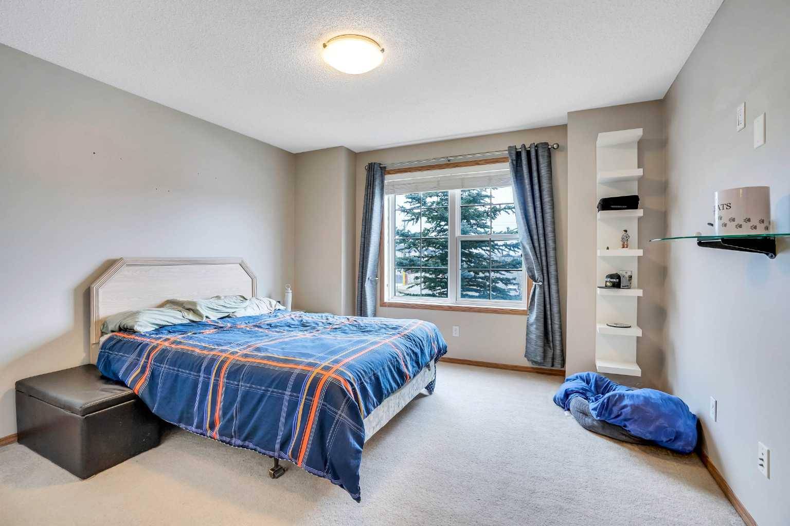 Calgary, AB T3K 0J5,8 Covecreek Close Northeast