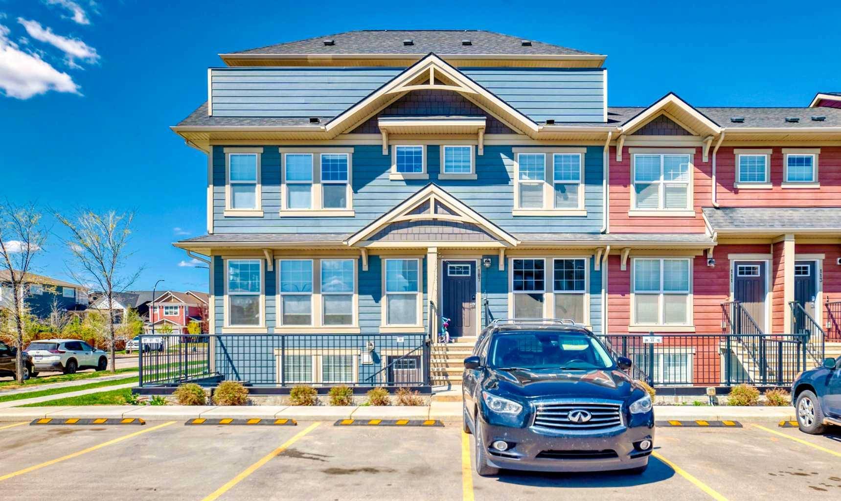 109 Cranbrook SQ Southeast, Calgary, AB T3M 3E3