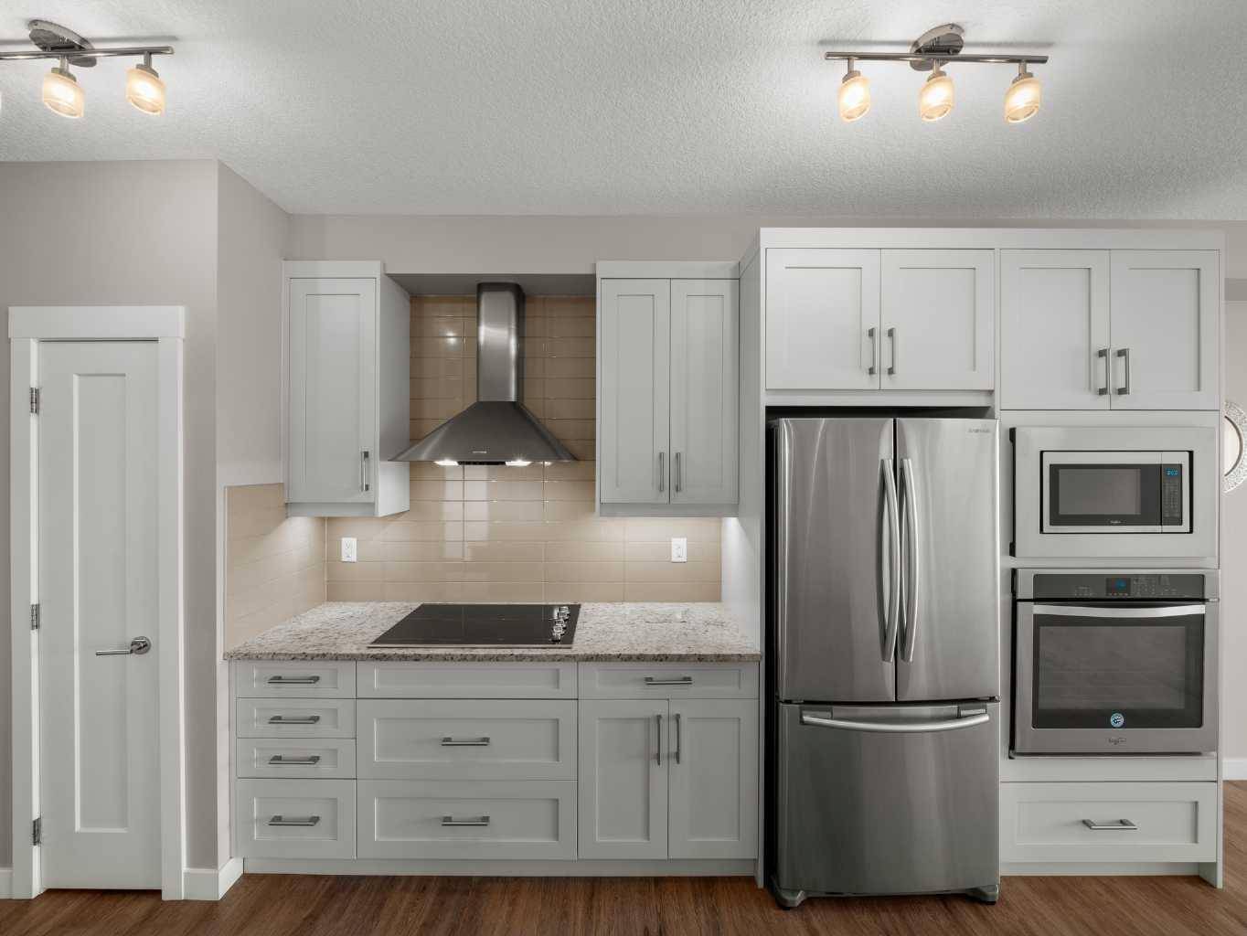 10 Walgrove WALK SE #302, Calgary, AB T2X 4E3