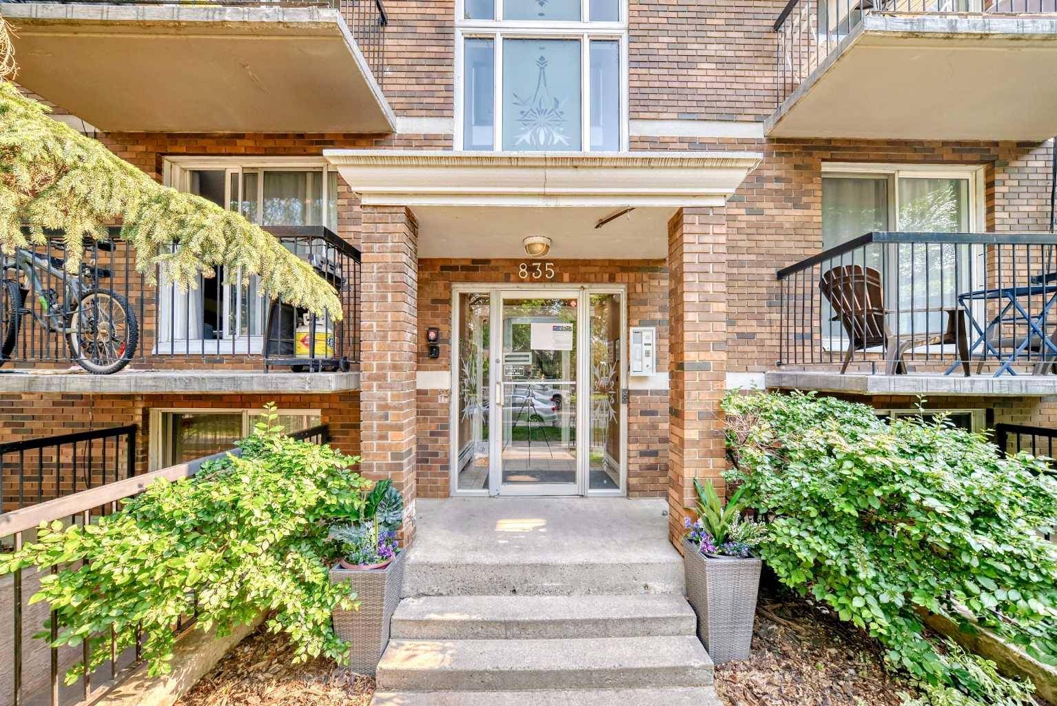 Calgary, AB T2T 0G9,835 18 AVE Southwest #301