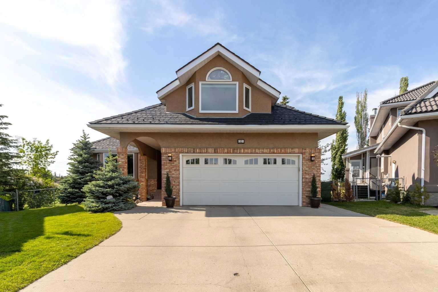 33 LAKESIDE GREENS CLOSE, Chestermere, AB T1X 1C2