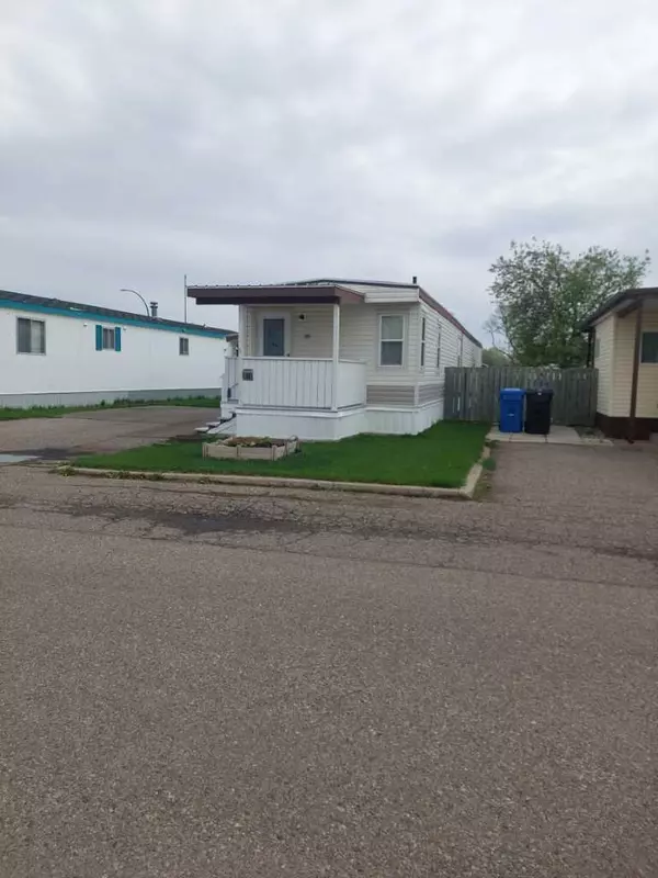 Lethbridge, AB T1K3S5,1410 43 ST S #35